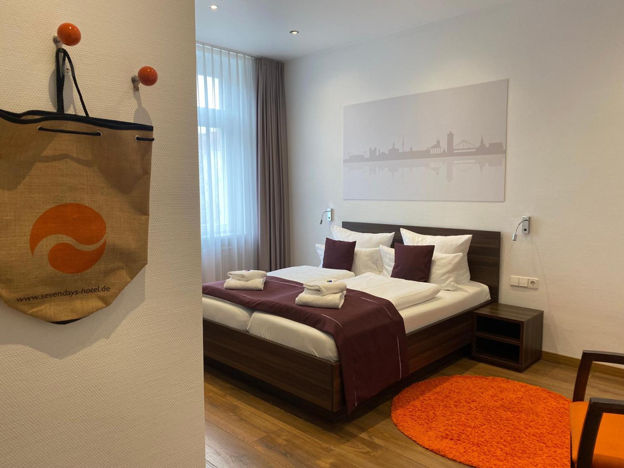 Sevendays Hotel Karlsruhe Bagian luar foto