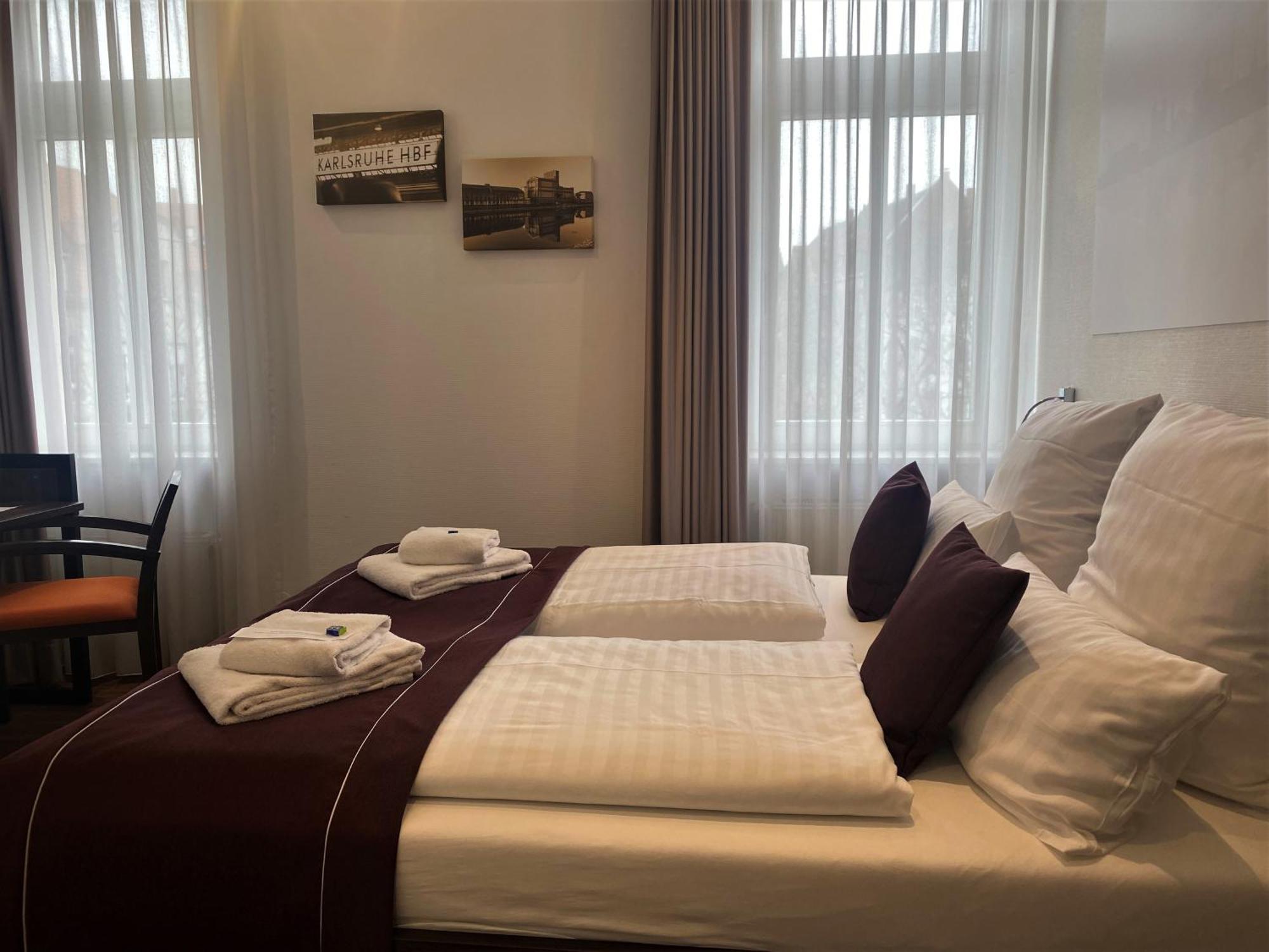 Sevendays Hotel Karlsruhe Bagian luar foto