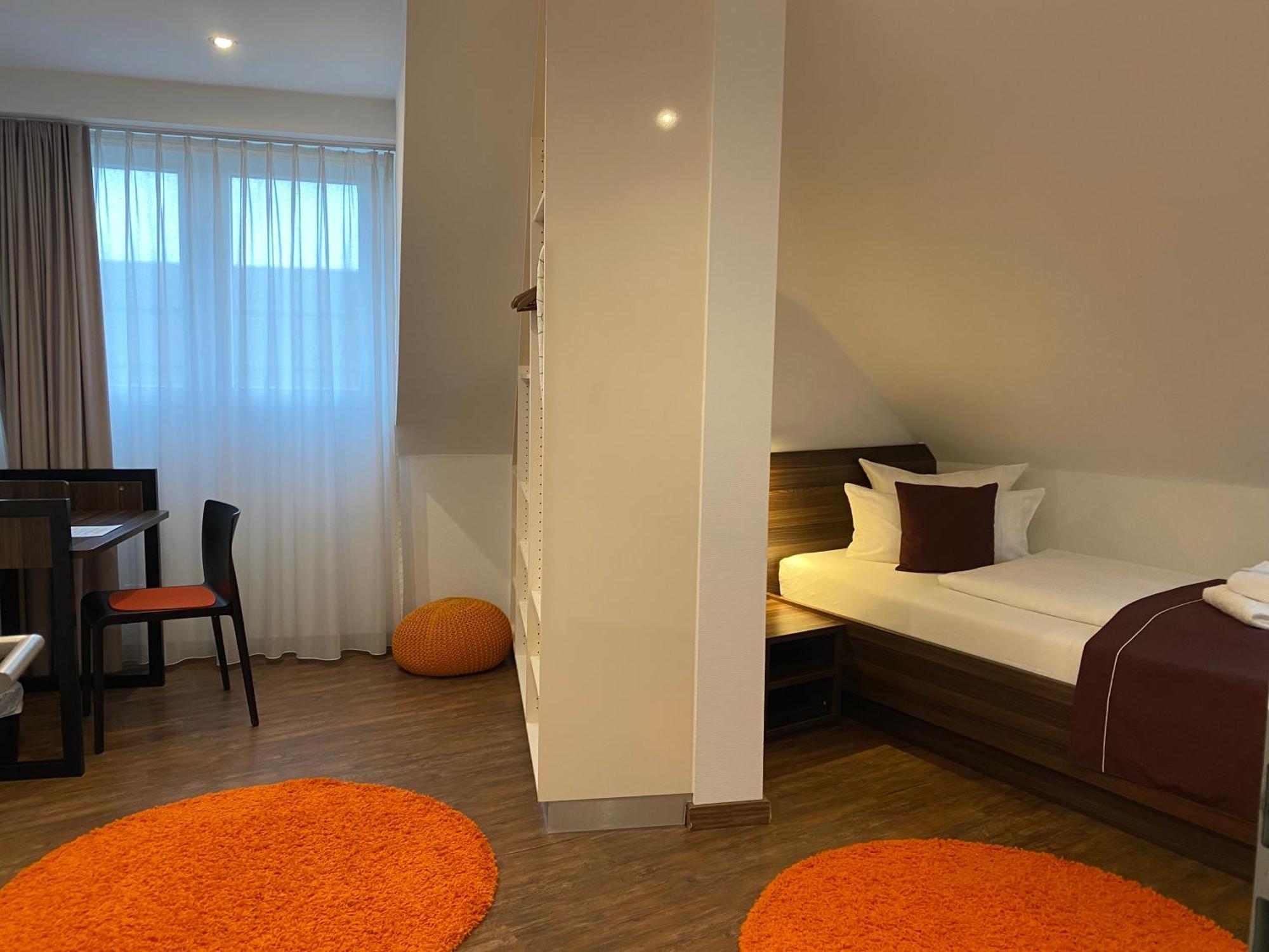 Sevendays Hotel Karlsruhe Bagian luar foto