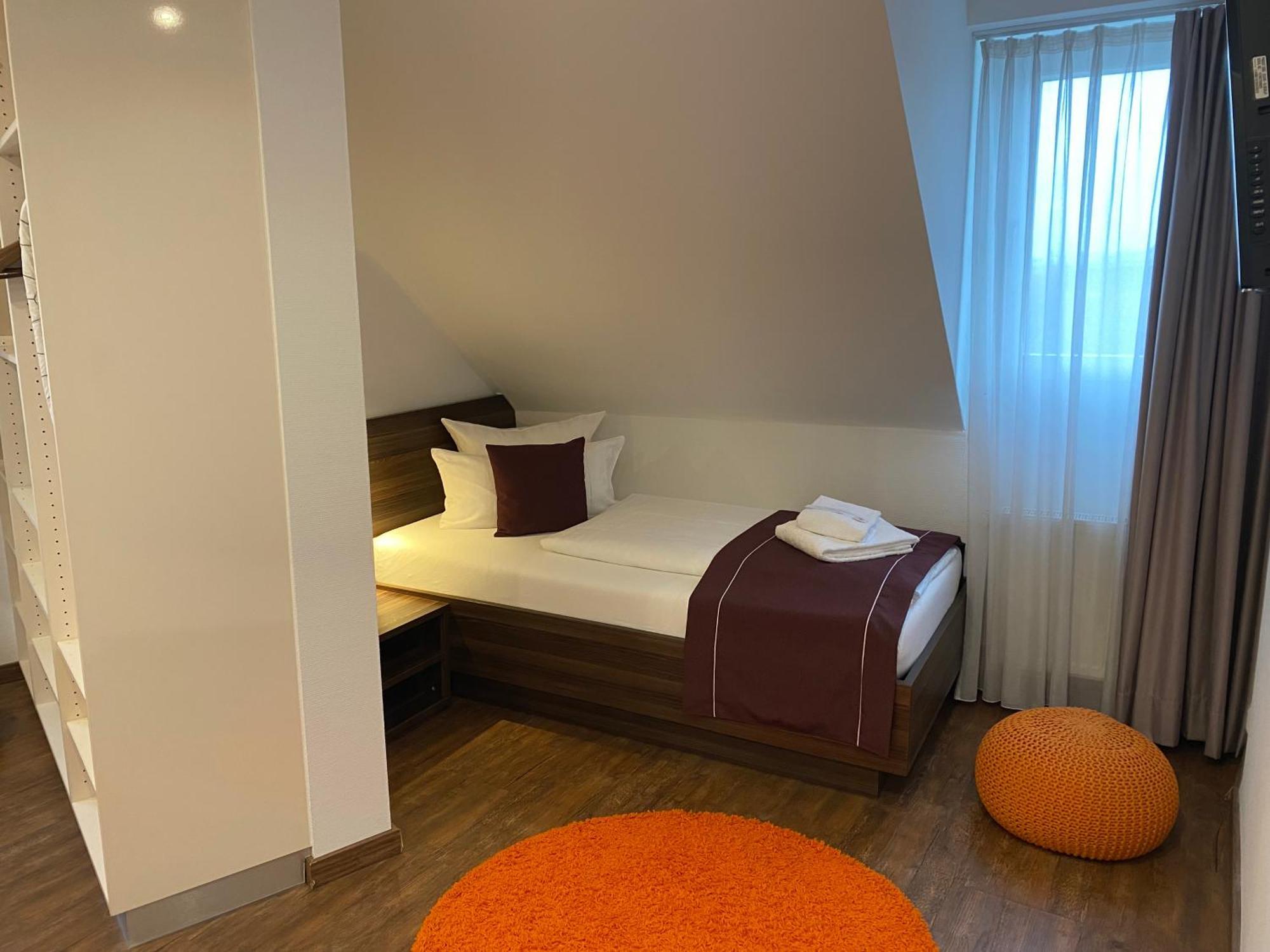 Sevendays Hotel Karlsruhe Bagian luar foto