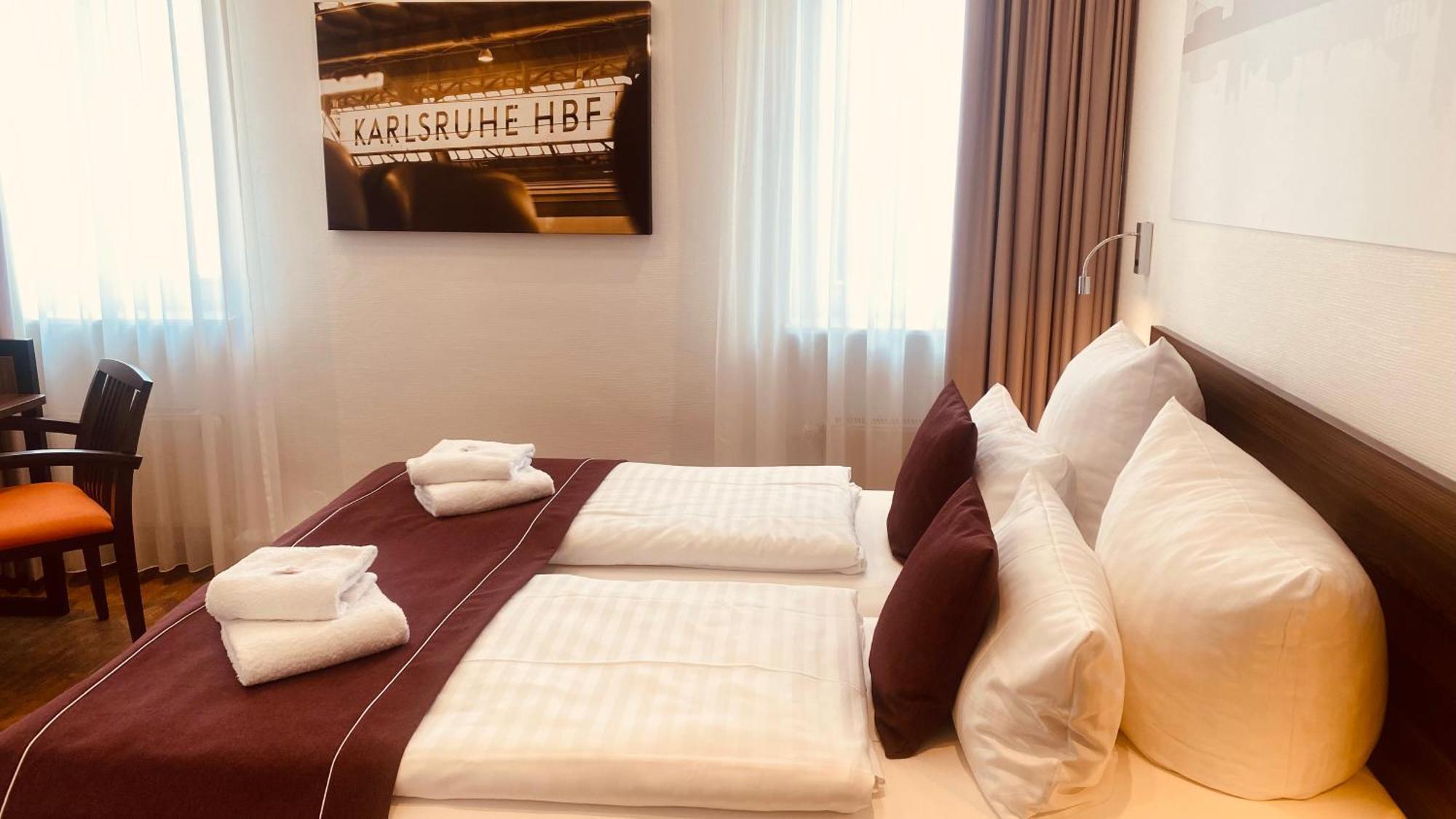 Sevendays Hotel Karlsruhe Bagian luar foto